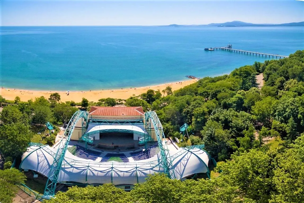 Burgas Two-Bed Flat 